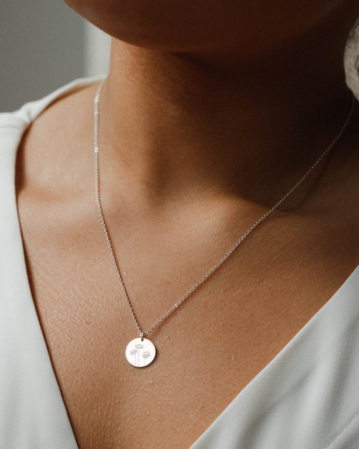 Birth Flower Necklace – Personalized Flower of the Month
