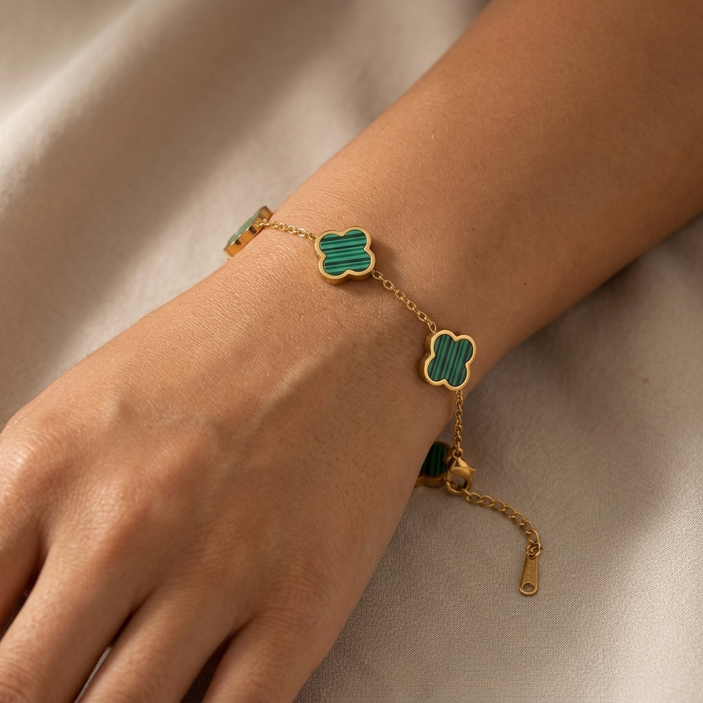 Clover Bracelet – Gold-Plated Bracelet with a Four-Leaf Clover Motif