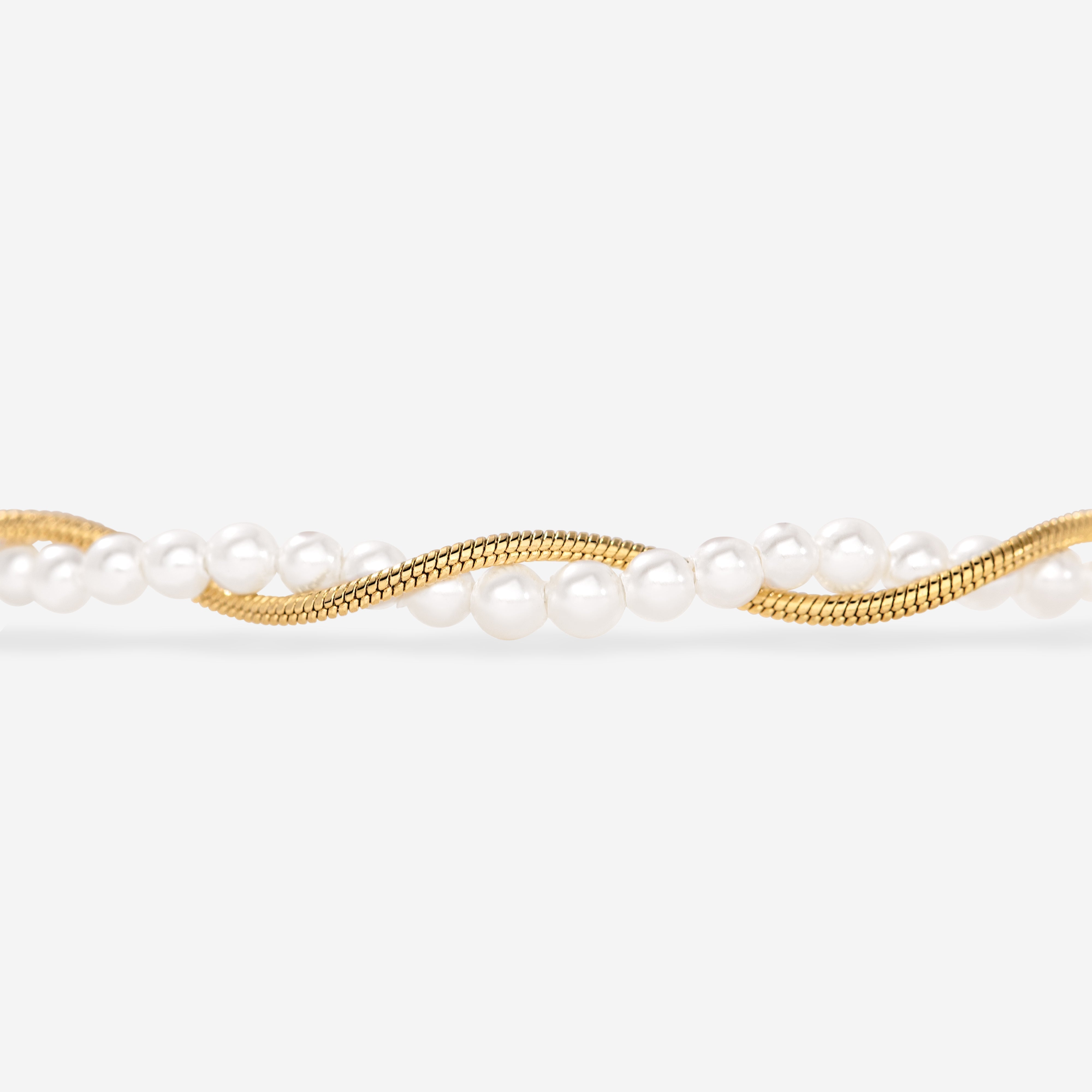 Infinite Bonding Gold Bracelet – a gold bracelet with timeless elegance