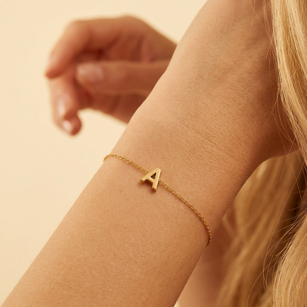 Gold-Plated Bracelet with Letter A-Z – Personalized Initial Jewelry