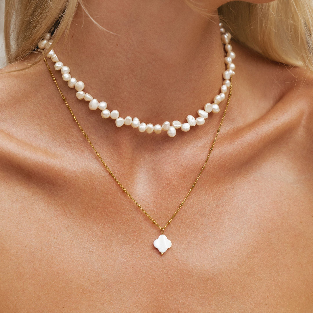 Necklace with Mother-of-Pearl Pendant